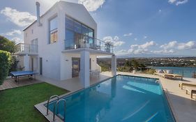 Villa Anton By Cura Villas Collection